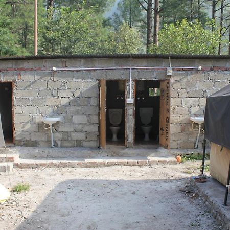 Brick And Wood Cottages Кулу Экстерьер фото